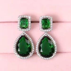 Emerald Green Teardrop Crystal Earrings – Luxury Silver Halo Design